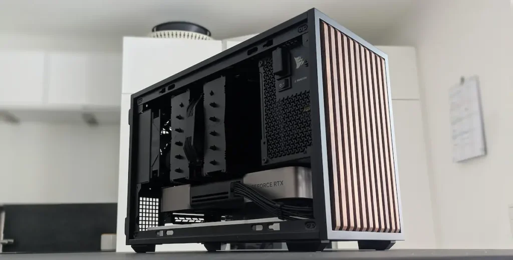 precio Lian Li B4 mATX