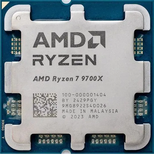 AMD Ryzen 7 9700X junto a memoria DDR5.