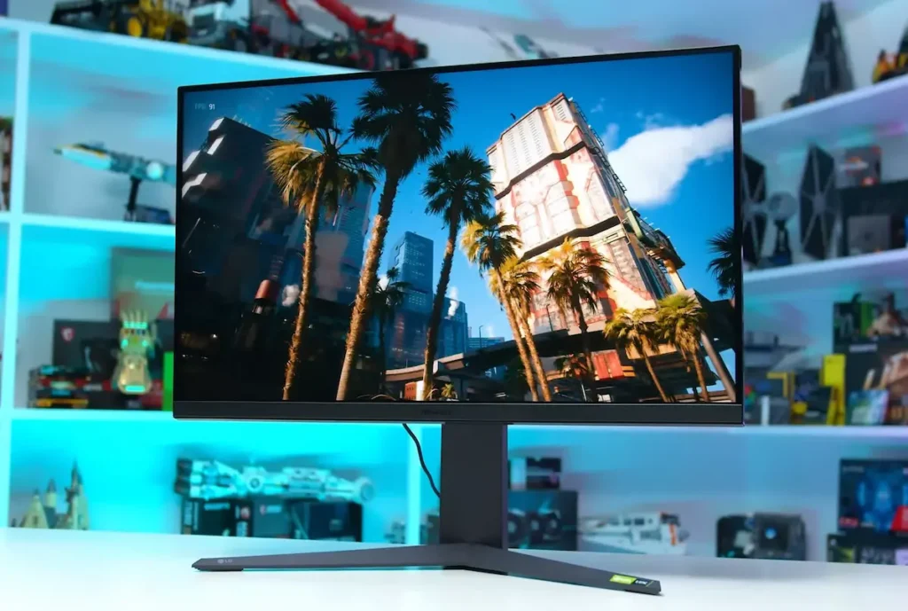 LG UltraGear 32GR93U monitor gaming 4K IPS