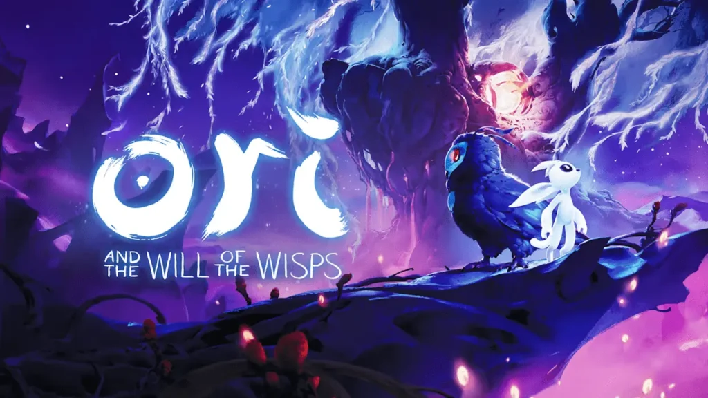 Ori atravesando un bosque iluminado en Ori and the Will of the Wisps.
