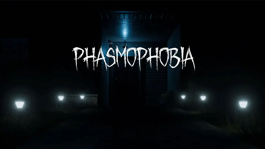 Equipo investigando una casa encantada con equipo paranormal.