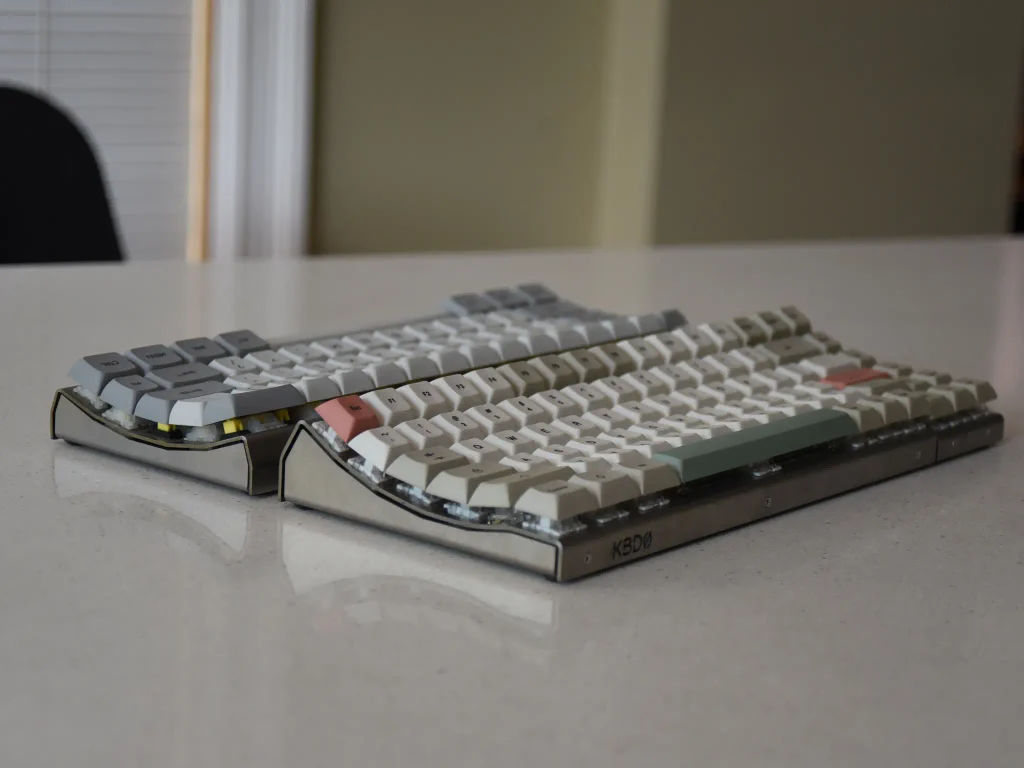 Teclado mecánico KBD0 Curve0 v2 de acero inoxidable