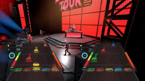 Stage Tour incluye canciones de The Cure, Radiohead y Smash Mouth